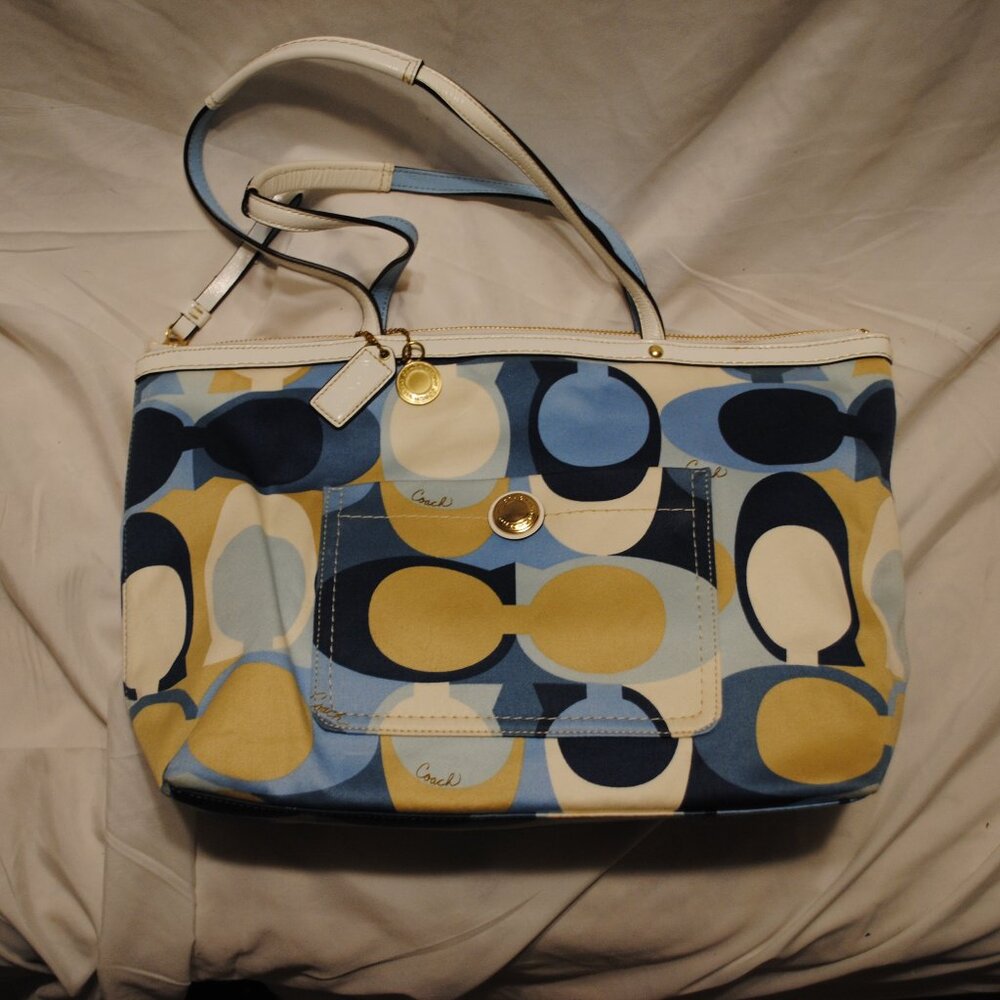 NWT COACH BLUE & BEIGE HANDBAG